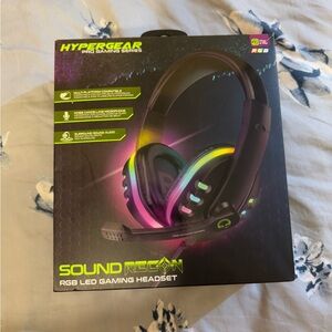 Hyper gear Pro gaming series RGB LED GAMING HEADSET for pc with mic